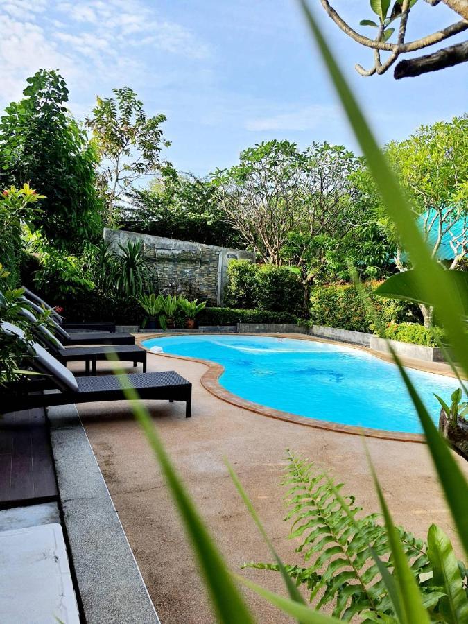 Areeya Phubeach Resort Coliving Coworking Ao Nang Экстерьер фото