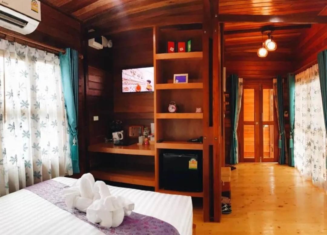 Areeya Phubeach Resort Coliving Coworking Ao Nang Экстерьер фото