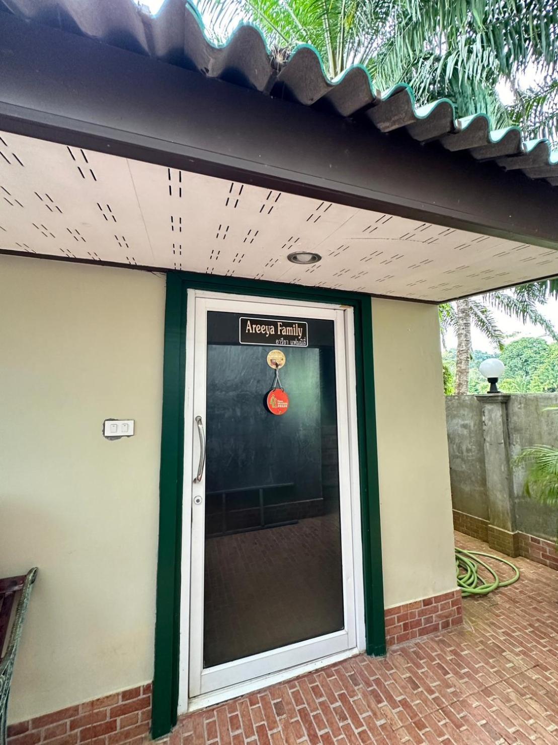 Areeya Phubeach Resort Coliving Coworking Ao Nang Экстерьер фото